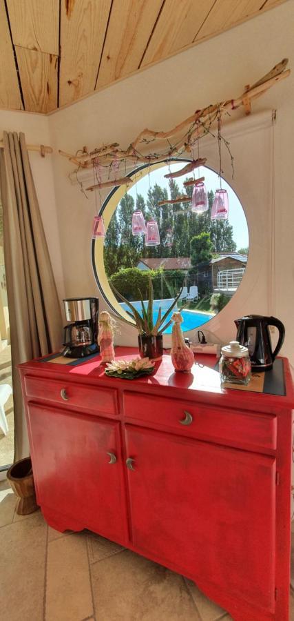 A la Topaze, Gite avec piscine privée chauffée pour 2 ou 3 Le May-sur-Evre Exterior foto